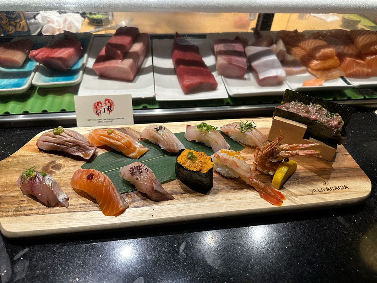 Goemon Izakaya Bar & Karaoke Lounge